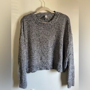 Cropped oversized grey sweater. Divided Size Large